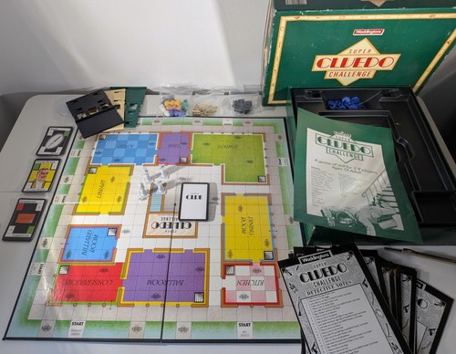 1986 waddingtons super cluedo - 1986,