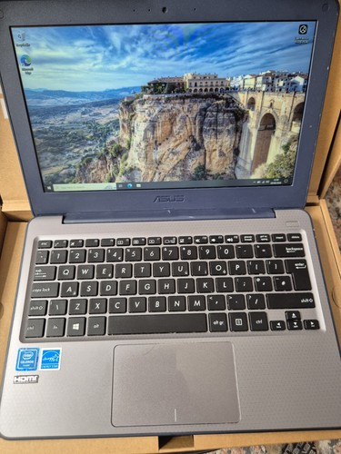 Asus vivobook w202 laptop 6 - w202, 11.6