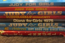 8 x GIRLS ANNUALS JUDY