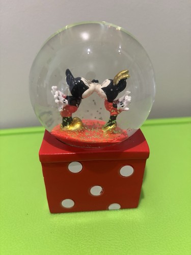 Disney mickey minnie mouse - mickey,
