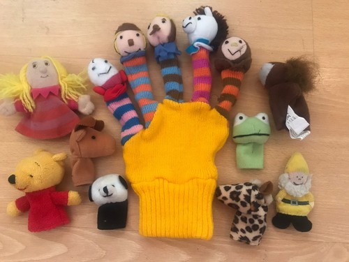 Dakin knitted hand puppet - ,