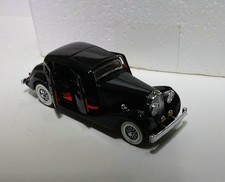 Mint in Box Franklin Mint Jaguar 4 door saloon   1/43