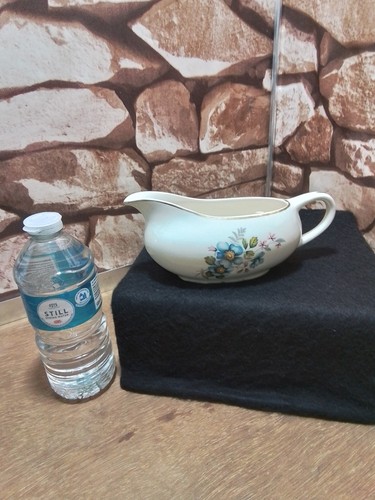 Vintage gravy boat - vintage,