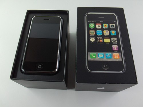 Old stock apple iphone 8gb - stock, 2g