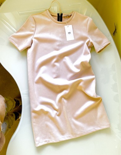 Bnwt veloured pale - pink/, nude