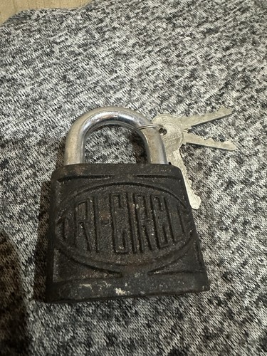 Vintage cast iron large - cast,