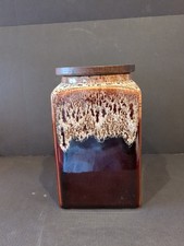 LARGE VINTAGE * WESSEX POTTERY * HONEYCOMB BROWN GLAZED CANISTER & WOODEN LID