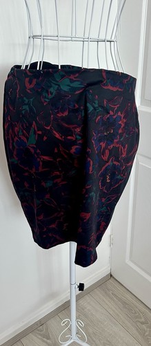 Black purple red floral - f&f,