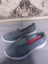 Sketchers Goga Max Knit Slip