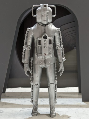 Who classic cyberman figure - dr,