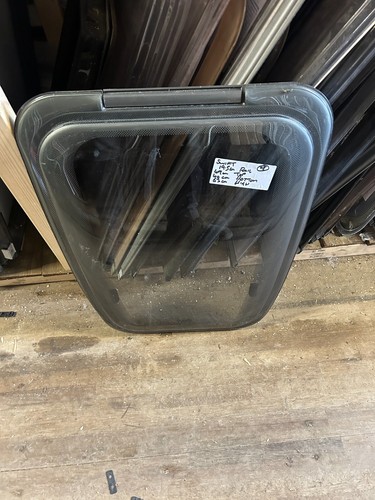 Caravan window swift - swift,