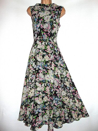 Nwt laura ashley black meadow - ashley,