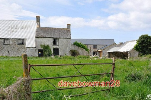 Photo derelict farm buildings - ,