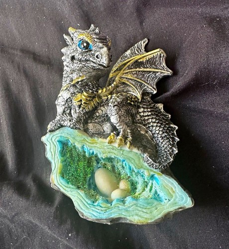 Dragon ornament figurine - ornament, on