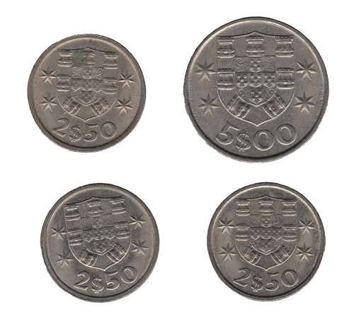 Portugal 5 escudos coins - &,