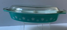 VINTAGE PYREX CASSEROLE DISH