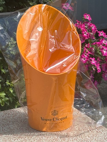 Genuine veuve clicquot - genuine,