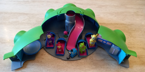1996 teletubbies home hill - **1996,