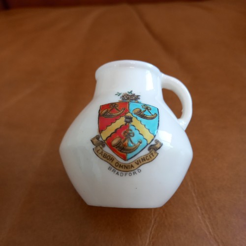 Goss crested china - china, model