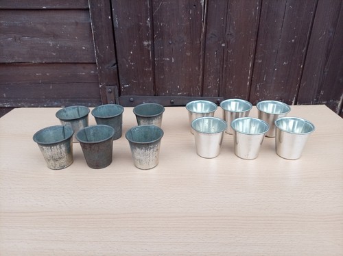 Vintage small kitchen - small, pots
