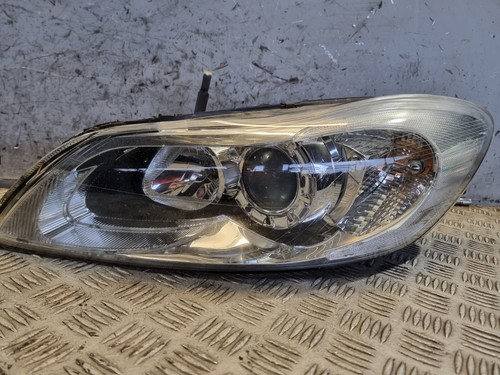 Volvo c30 headlight left side - volvo,
