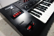 Roland Fantom-06  Workstation
