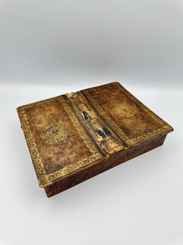 Antique secret box - secret, in