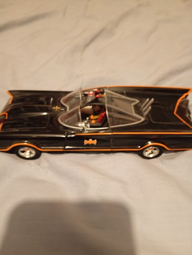 Batman car with figures 1966 - with,