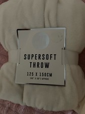 NEW CREAM SUPER SOFT PLUSH