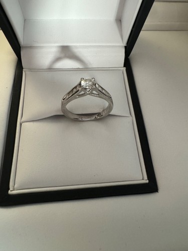 Leo diamond engagement - , ring