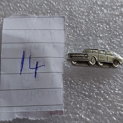 Vintage car metal pin - vintage, lapel