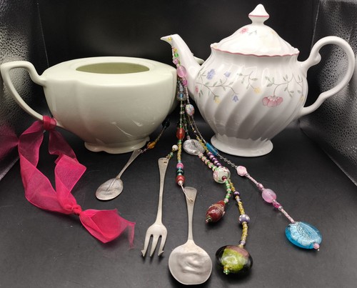 Vintage decorative teapots - decorative,