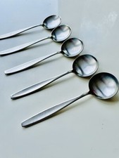 5 Vintage Soup or Dessert Spoons, Boston Pattern Stainless Steel by Elkington