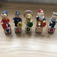 Enid Blyton: 5 Noddy & Friends Figures on Alphabet Blocks