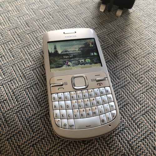 Nokia - ,