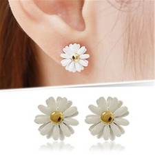 Cream enamel daisy stud