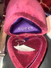 heart shaped gucci velvet ring box