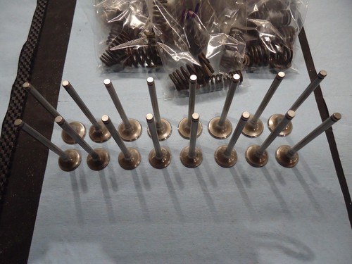 Honda vf750f engine valves - vf750f,