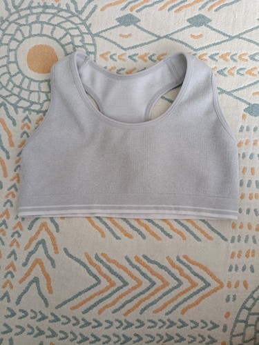 Primark girls bra top yrs - 9-10,