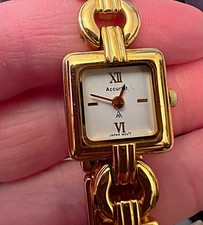 Ladies Accurist Wrist Watch