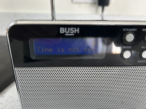 Bush 6211 dab radio - dab,