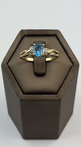 Topaz and diamond 9ct gold - topaz,