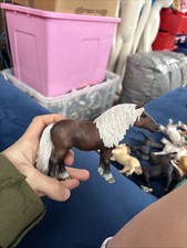 retired schleich horse toy