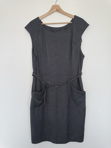 Black white dogtooth - white,