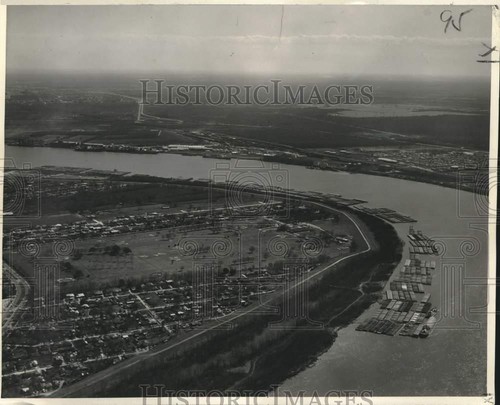 1966 press photo - 1966, of