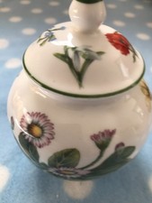 A Beautiful Little Chelson China Pot With Lid