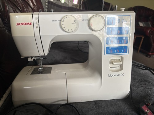 Janome 4400 sewing machine - 4400,