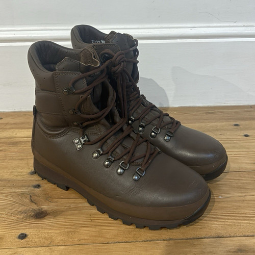 British army alt berg defender - british,