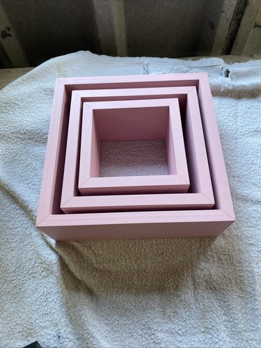 Pink square shelves - set, of