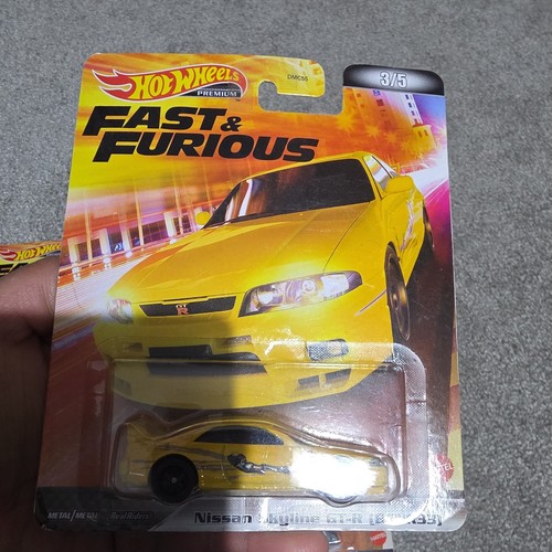 Hot wheels premium nissan - premium,